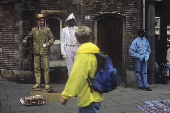 Live statues in Amsterdam