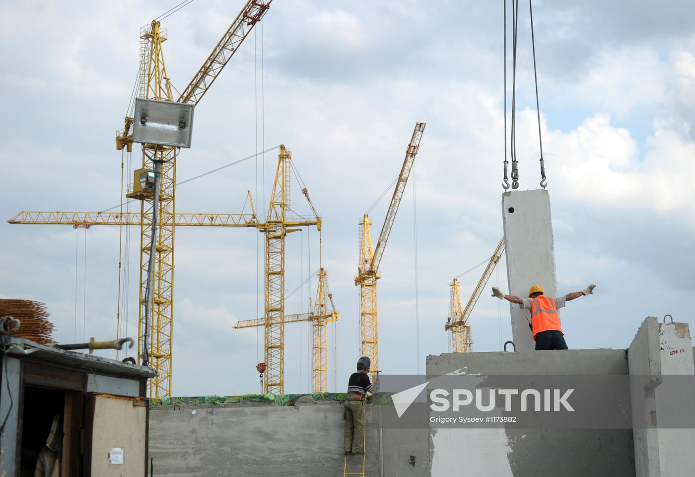 Residential area under construction in Khimki
