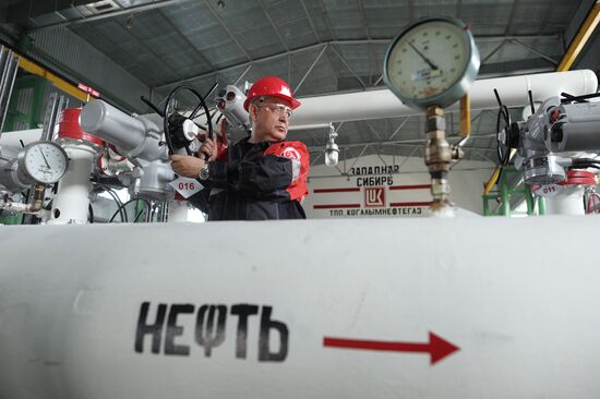Oil production in Khanty-Mansi Autonomous District