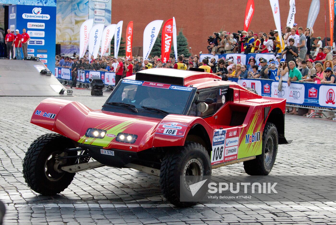Motorsport. Opening of "Silk Road" rally-raid