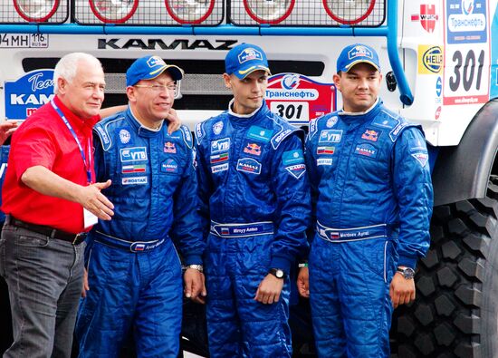 Motorsport. Opening of "Silk Road" rally-raid