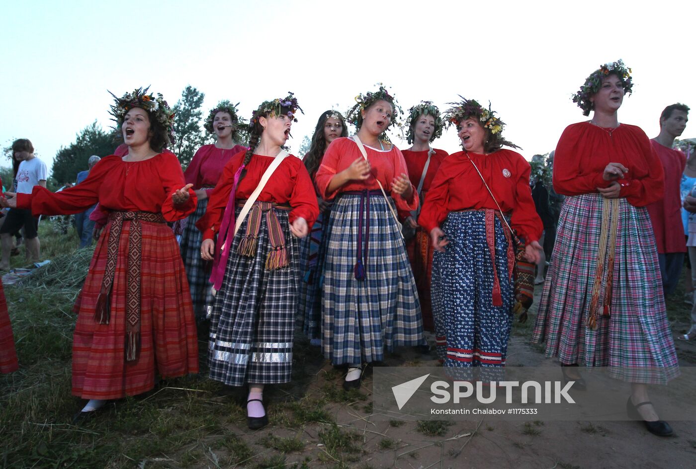 Ivan Kupala Day celebrated at Lake Ilmen