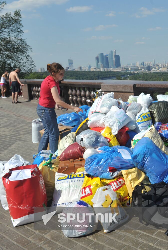 Collecting aid for flood victims in Kuban