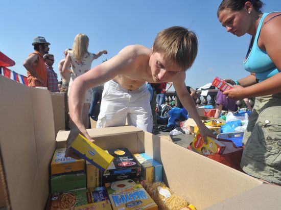 Collecting aid for flood victims in Kuban