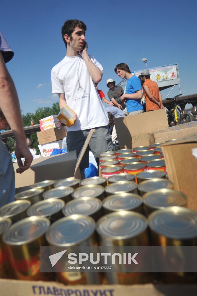 Collecting aid for flood victims in Kuban