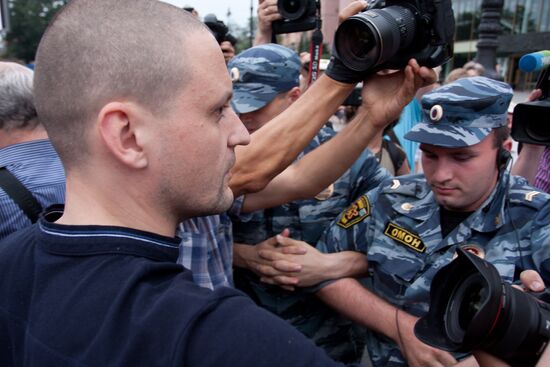 Sergei Udaltsov detained in St. Petersburg