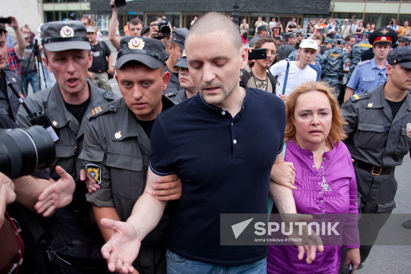 Sergei Udaltsov detained in St. Petersburg