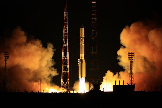 Proton-M missile with Sirius 5 space satellite launched