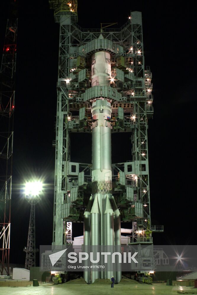 Proton-M missile with Sirius 5 space probe launched