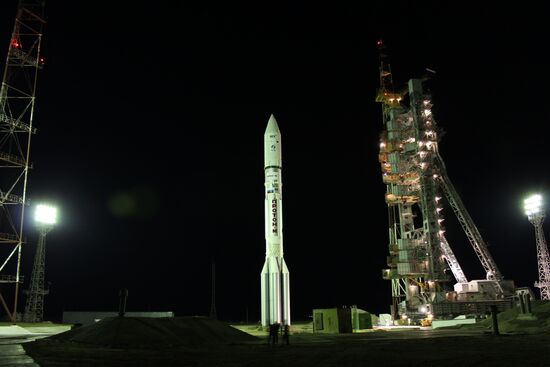 Proton-M missile with Sirius 5 space probe launched