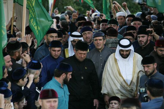 Prophet Muhammad relics brought to Grozny