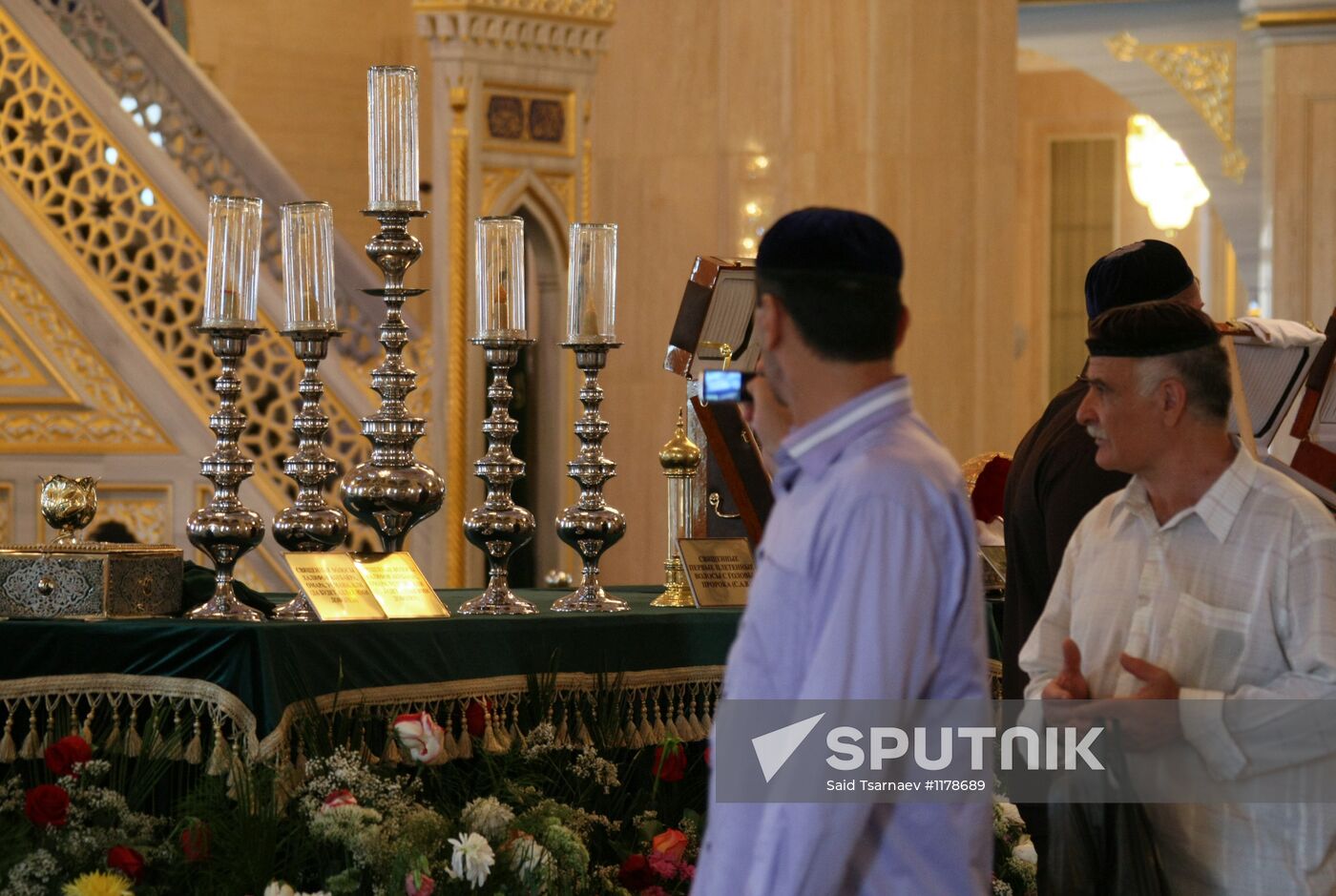 Prophet Muhammad relics brought to Grozny