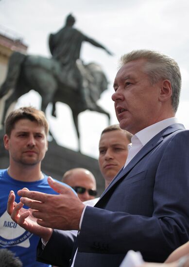 Dispatching humanitarian aid to flooded Krasnodar Region.