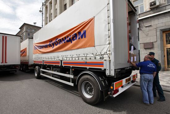 Dispatching humanitarian aid to flooded Krasnodar Region.