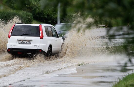 Powerful storm floods several streets of Moscow