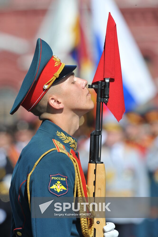 Presentation of diplomas at Internal Affairs University