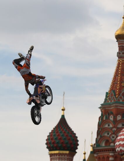 Moscow City Racing show. Day One