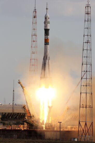 Launch of Soyuz TMA-05M manned spacecraft