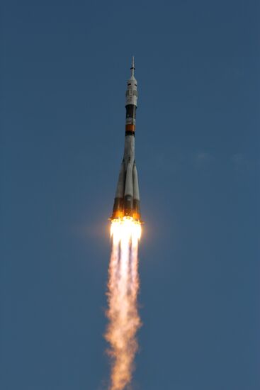 Launch of Soyuz TMA-05M manned spacecraft