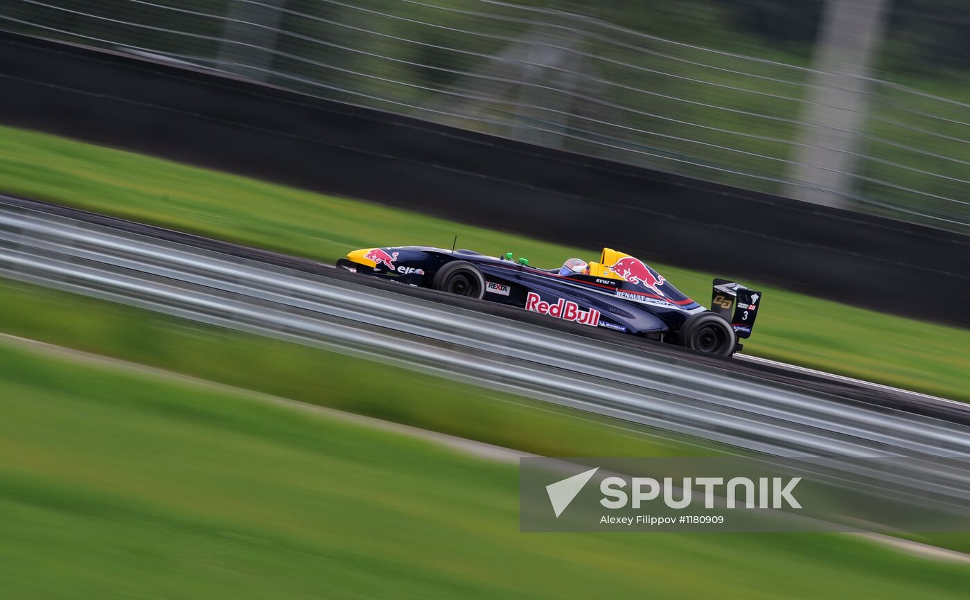2012 Formula Renault Series season. Moscow Raceway. Day 3