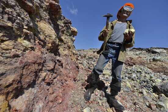 Work of volcanologists in BFTE area on Kamchatka Peninsula