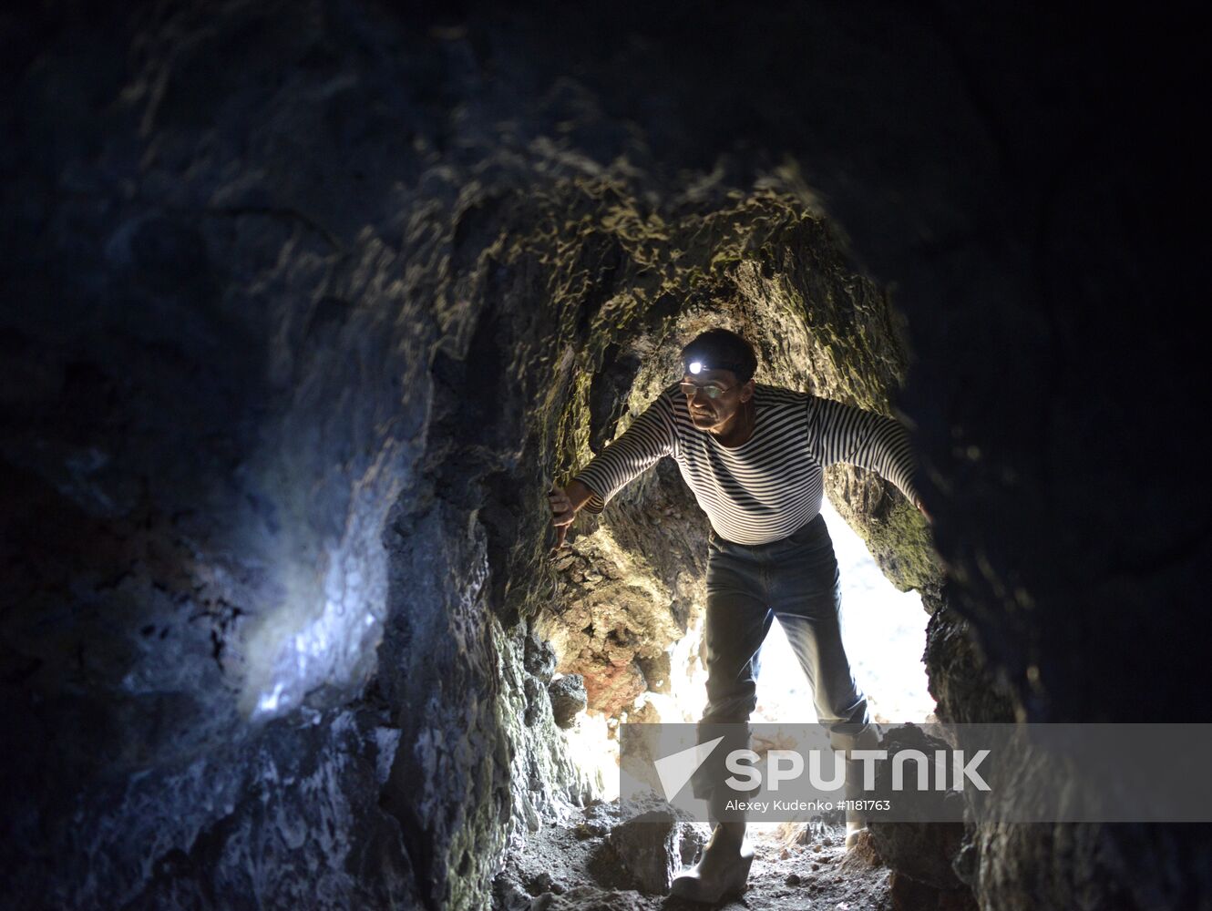 Work of volcanologists in BFTE area on Kamchatka Peninsula