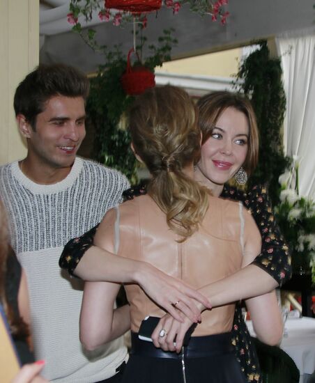 "Good Evening" to rally support for Kuban flood victims