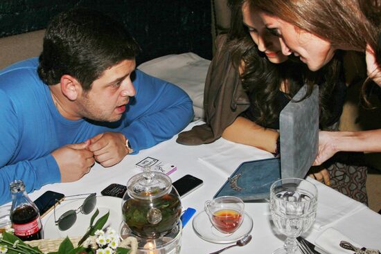 "Good Evening" to rally support for Kuban flood victims