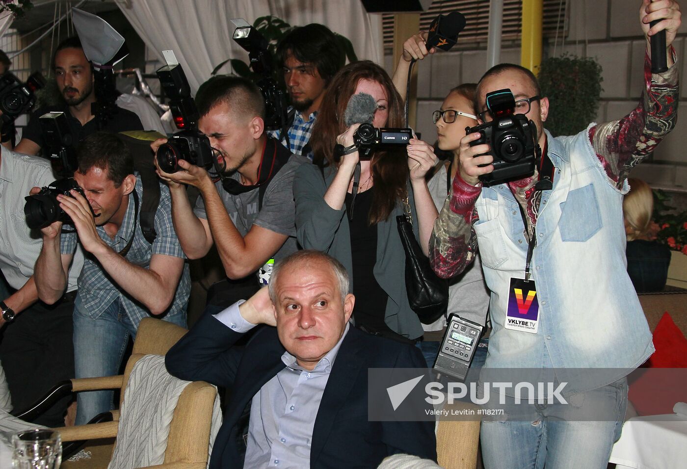 "Good Evening" to rally support for Kuban flood victims