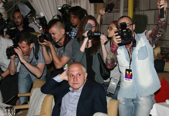 "Good Evening" to rally support for Kuban flood victims