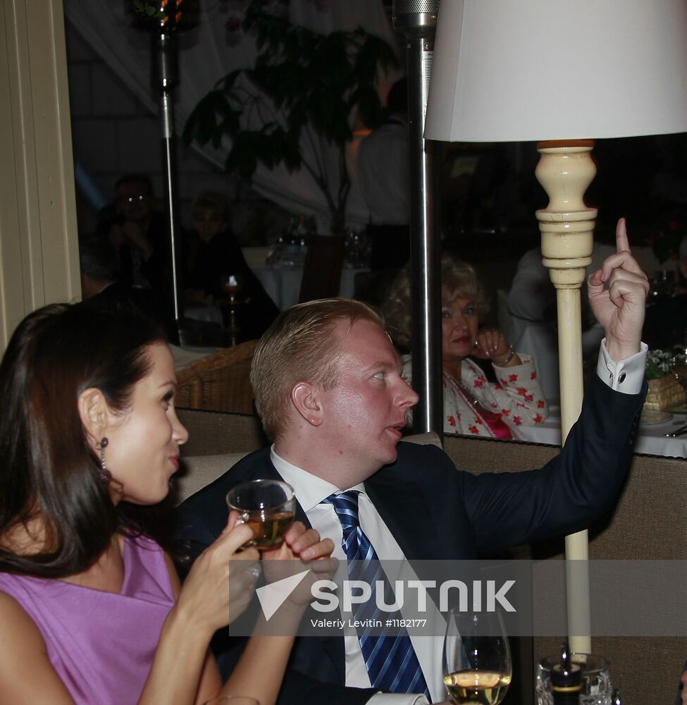 "Good Evening" to rally support for Kuban flood victims