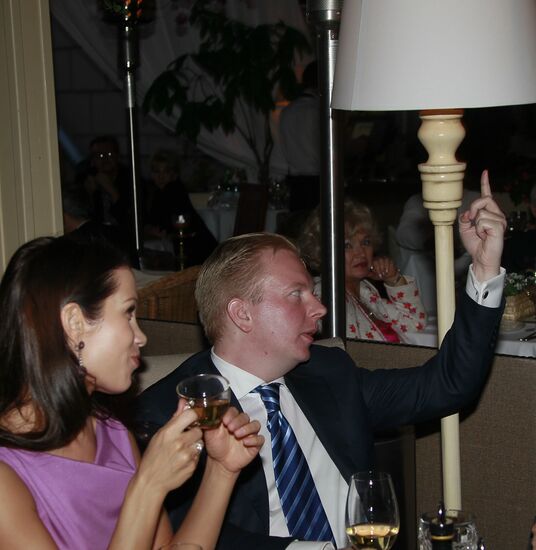 "Good Evening" to rally support for Kuban flood victims