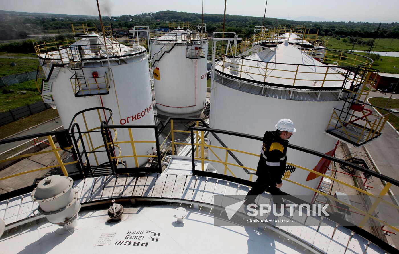 Work of Rosneft oil product depot in Primorsky Region