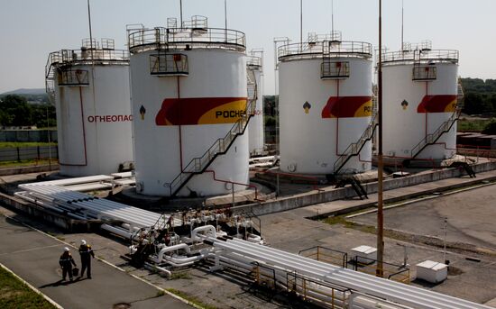 Work of Rosneft oil product depot in Primorsky Region