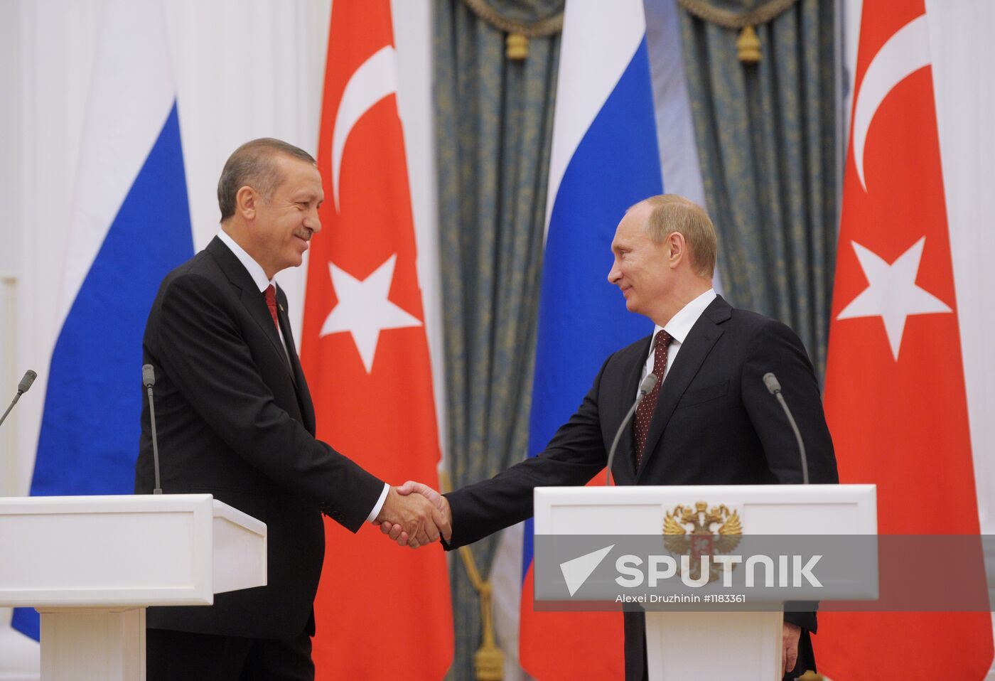 Vladimir Putin and Recep Erdoğan hold joint press conference