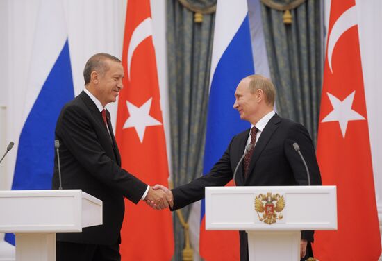 Vladimir Putin and Recep Erdoğan hold joint press conference