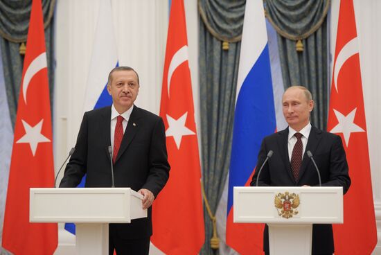 Vladimir Putin and Recep Erdoğan hold joint press conference
