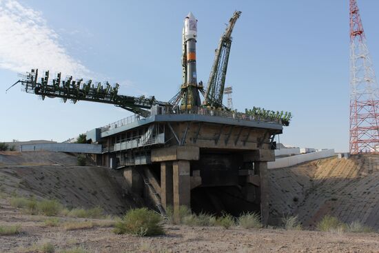 Soyuz-FG rocket with Canopus and BKA satellites set on launchpad