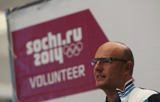 Russia’s national Olympic volunteer team departs for London