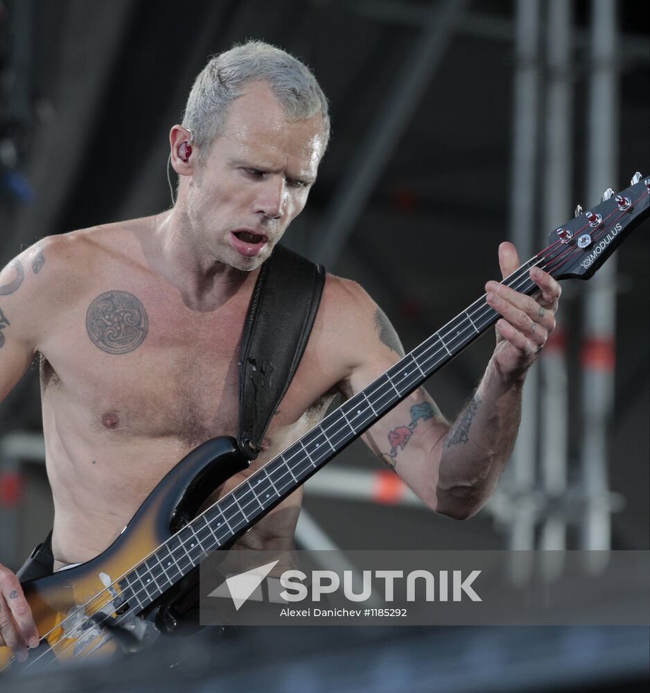 Red Hot Chili Peppers concert in St. Petersburg