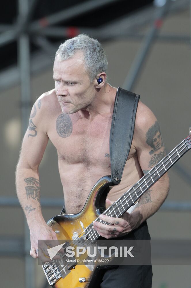 Red Hot Chili Peppers concert in St. Petersburg