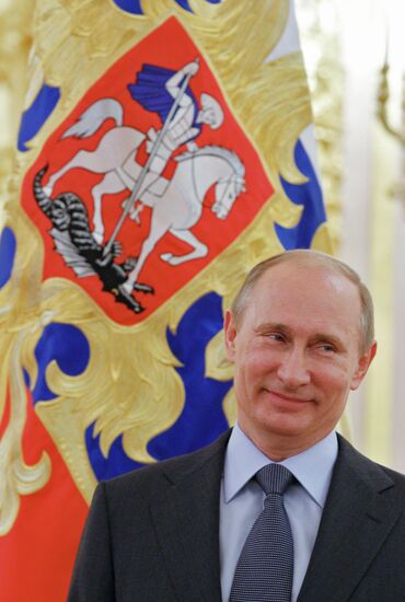 Vladimir Putin meets with Russian Olympic team