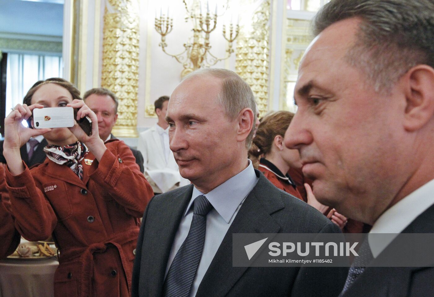 Vladimir Putin meets with Russian Olympic team