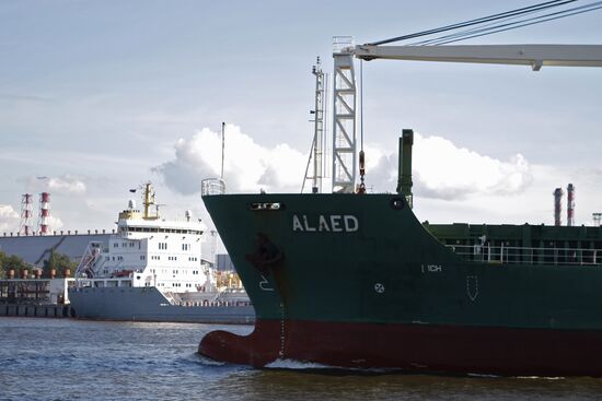 Ship "Alaed" arrives in St.Petersburg