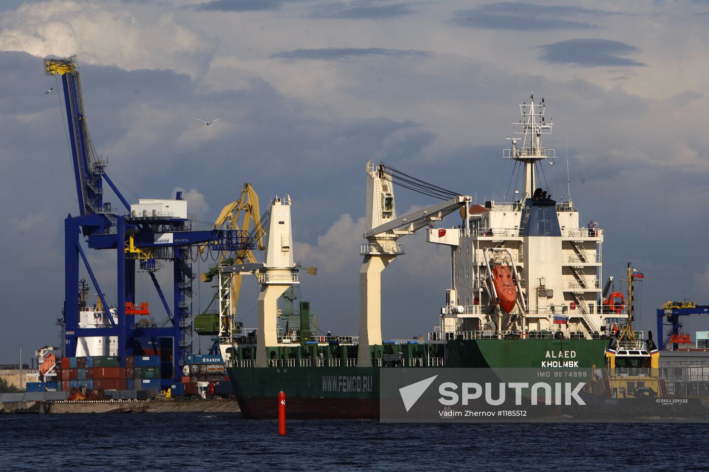 Ship "Alaed" arrives in St.Petersburg