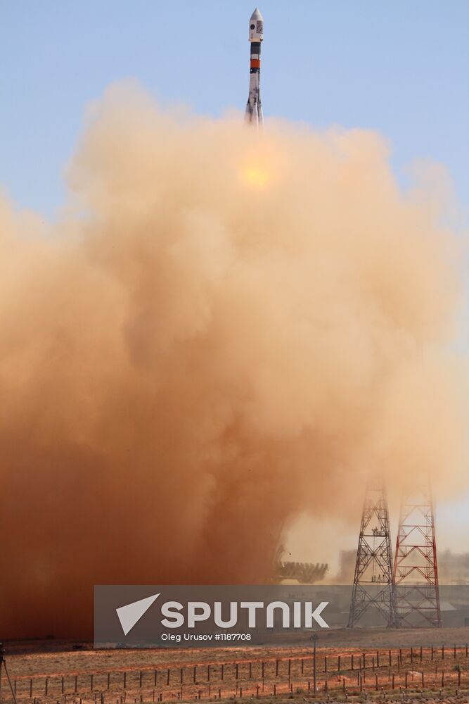 Launch of Soyuz-FG rocket with a block of five spacecraft