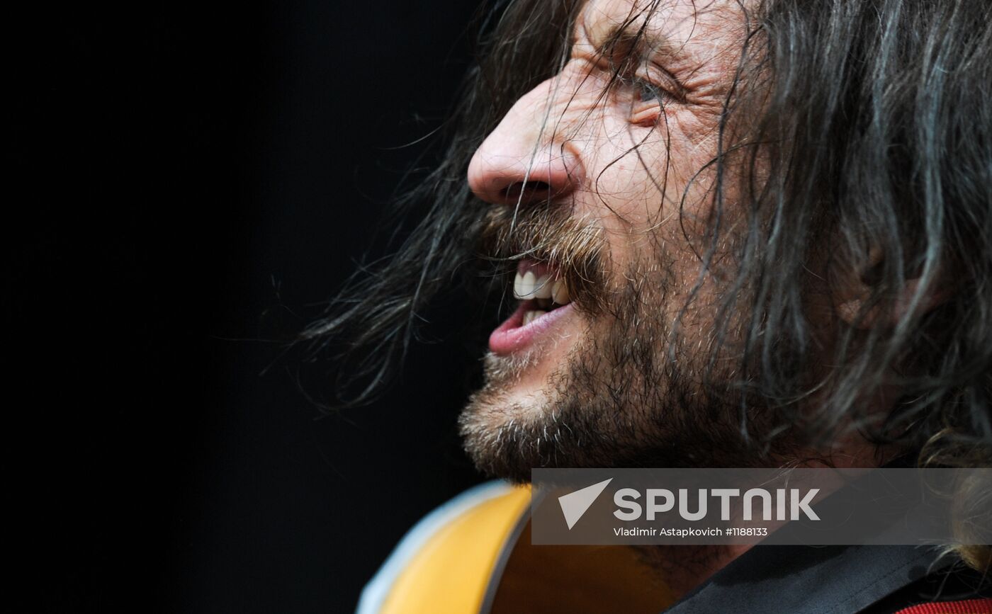 Red Hot Chili Peppers perform live in Moscow
