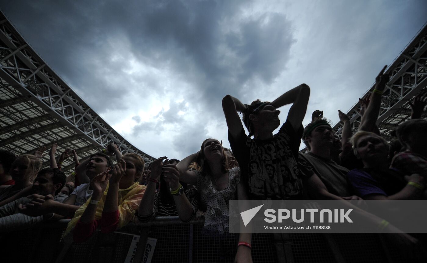 Red Hot Chili Peppers perform live in Moscow