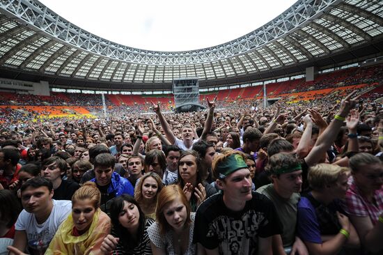 Red Hot Chili Peppers perform live in Moscow