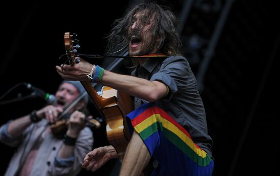 Red Hot Chili Peppers perform live in Moscow